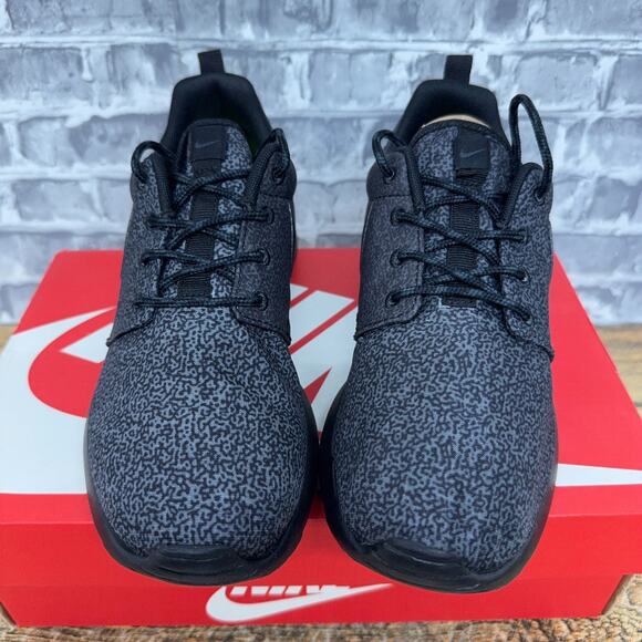 Nike Roshe Run Print Anthracite Black 599432-017 Womens Size 6 New - Picture 3 of 6